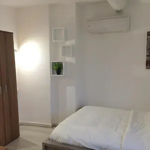  Appartement T2bis Lumineux, Intra Muros